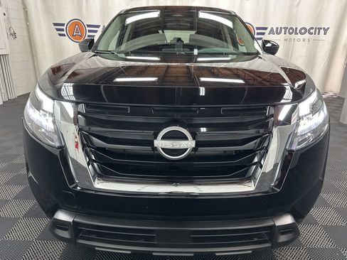 Used 2025 Nissan Pathfinder S AWD/4WD image 4