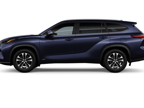 New 2026 Toyota Highlander XLE image 4