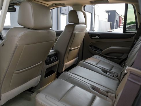 Used 2018 GMC Yukon SLT w/ Open Road Package image 35