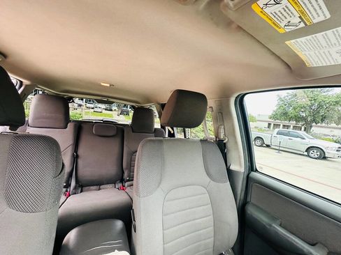 Used 2012 Nissan Pathfinder S RWD image 23