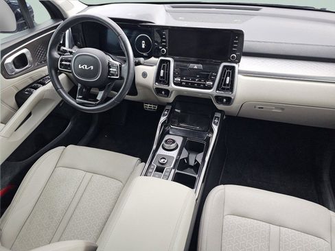 Used 2023 Kia Sorento SX Prestige image 29