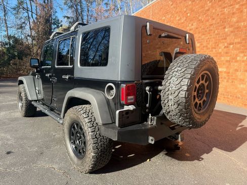Used 2010 Jeep Wrangler Unlimited Sport image 10
