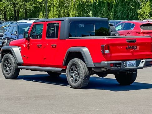 Used 2021 Jeep Gladiator Sport w/ Trailer Tow Package AWD/4WD image 6