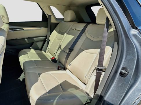 Used 2020 Cadillac XT5 Premium Luxury w/ LPO, Floor Liner Package FWD image 31