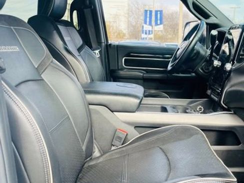 Used 2021 RAM 2500 Laramie w/ Night Edition image 9