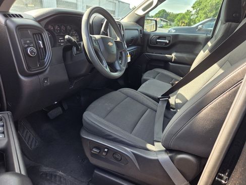 Used 2024 Chevrolet Silverado 1500 Custom RWD image 4