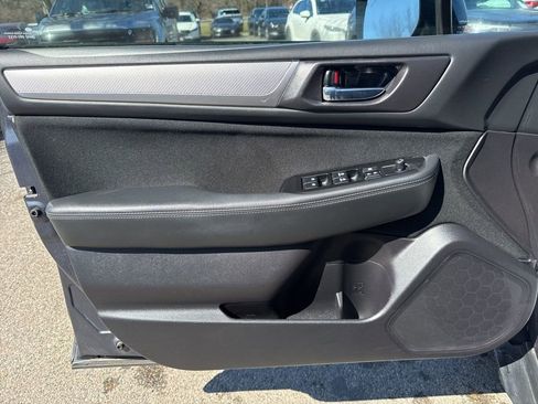 Used 2017 Subaru Outback 2.5i Premium AWD/4WD image 22