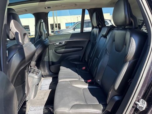 Used 2020 Volvo XC90 T5 Momentum w/ Protection Package Premier image 23