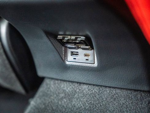 Used 2025 Toyota Camry XSE FWD image 32