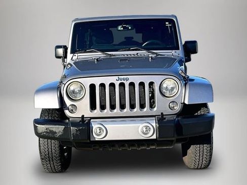 Used 2015 Jeep Wrangler Unlimited Sahara w/ Max Tow Package image 3