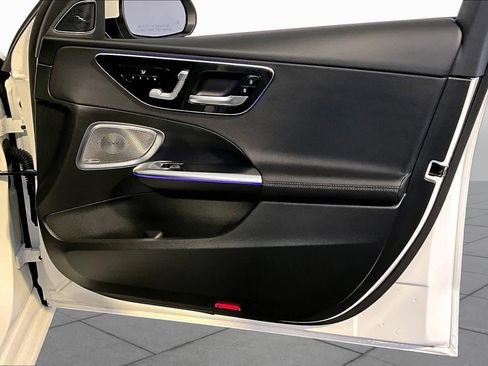Used 2022 Mercedes-Benz C 300 4MATIC Sedan image 23