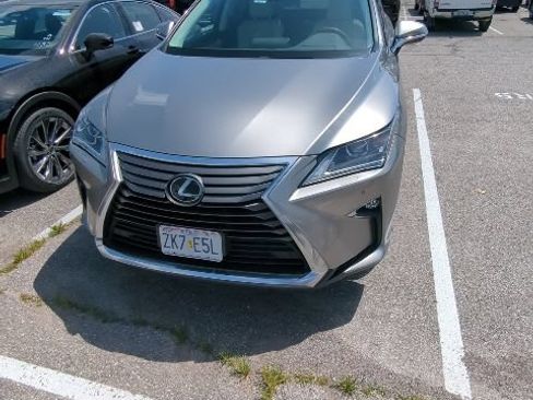 Used 2018 Lexus RX 350 AWD w/ Premium Package image 3