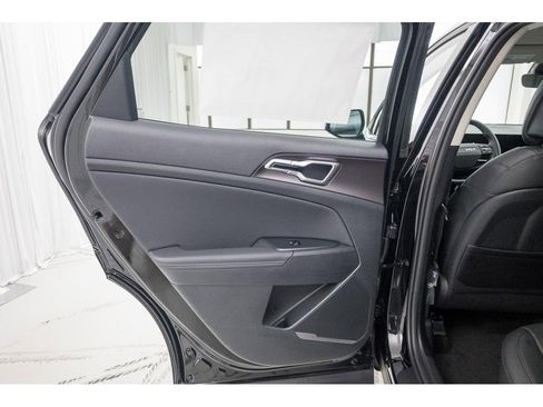 New 2026 Kia Sportage EX image 11