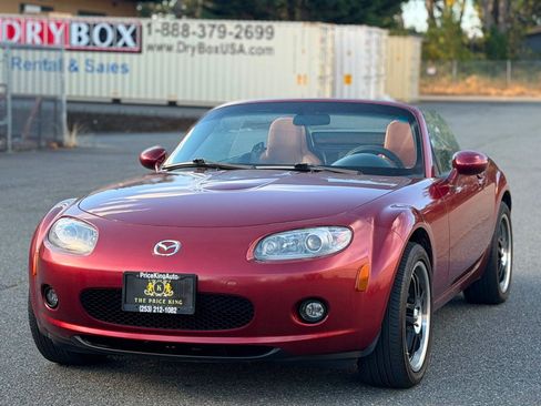 Used 2006 MAZDA MX-5 Miata Grand Touring RWD image 1
