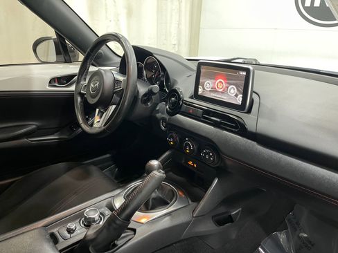 Used 2016 MAZDA MX-5 Miata Club w/ Brembo/BBS Package RWD image 18