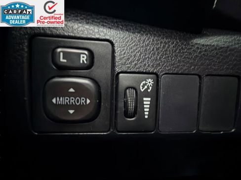 Used 2016 Toyota Corolla S image 32