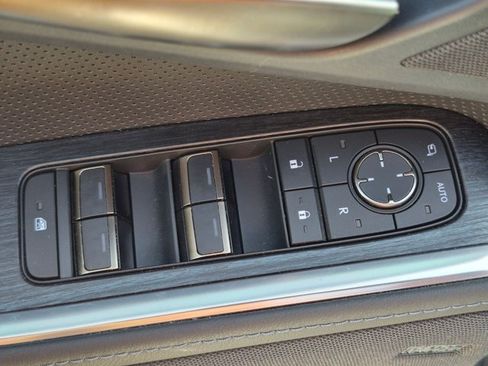 Used 2024 Lexus GX 550 AWD/4WD image 21