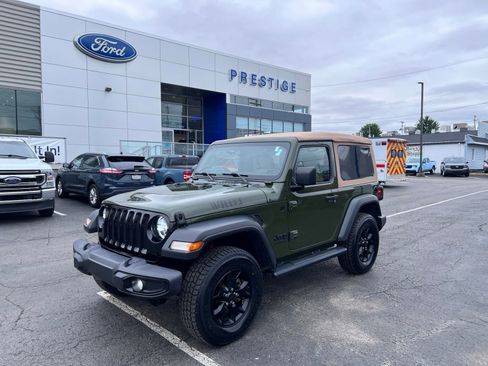 Used 2021 Jeep Wrangler Sport AWD/4WD image 3