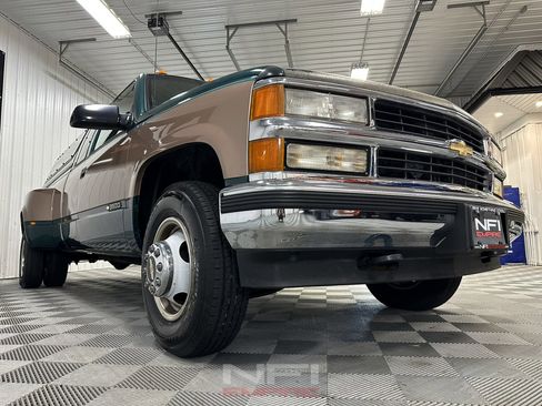 Used 1996 Chevrolet Silverado 3500 Long Bed image 15