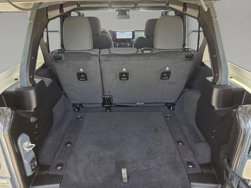 Used 2025 Jeep Wrangler Unlimited Sport AWD/4WD image 17