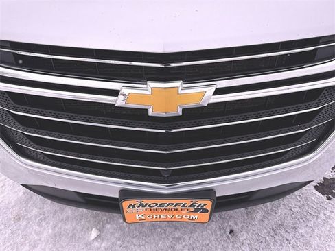 Used 2020 Chevrolet Traverse LT w/ LT Premium Package image 32