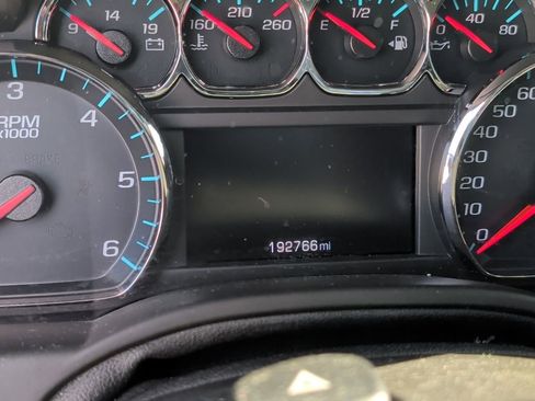 Used 2019 GMC Yukon SLT AWD/4WD image 13