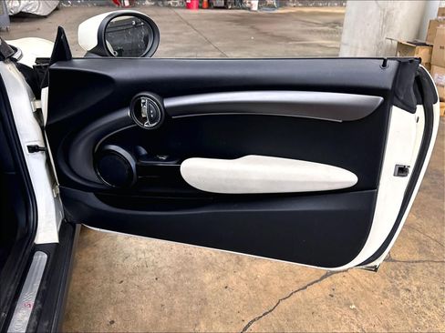 Used 2023 MINI Cooper S w/ Signature Upholstery Package FWD image 26