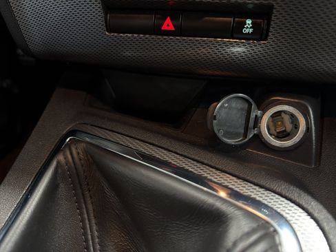 Used 2012 Dodge Challenger R/T RWD image 31