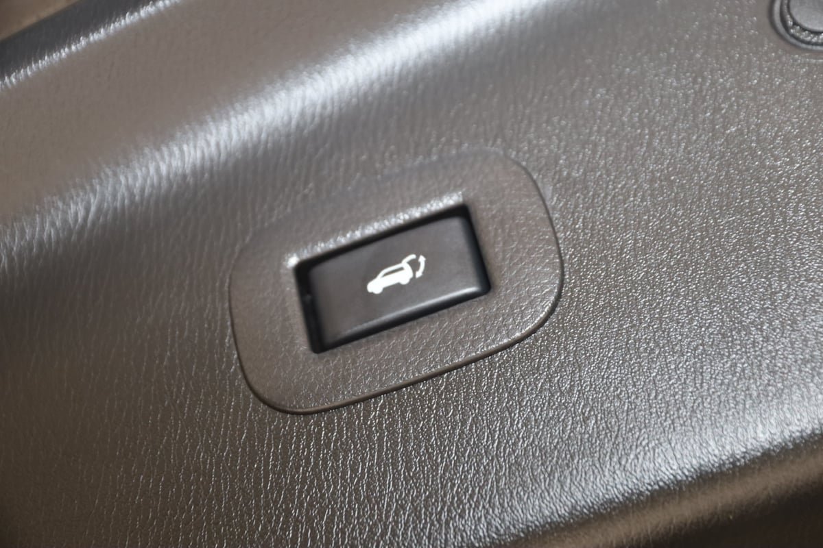 Used 2022 INFINITI QX80 Luxe w/ Cargo Package AWD/4WD image 42