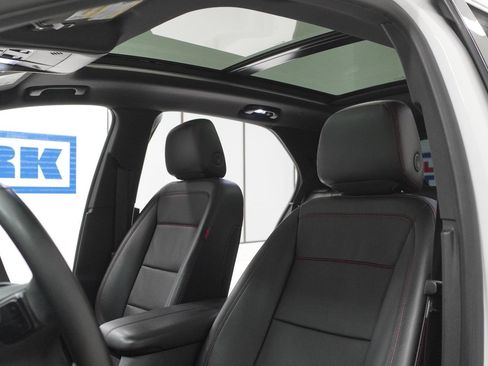 Used 2023 Chevrolet Equinox RS w/ RS Leather Package FWD image 19
