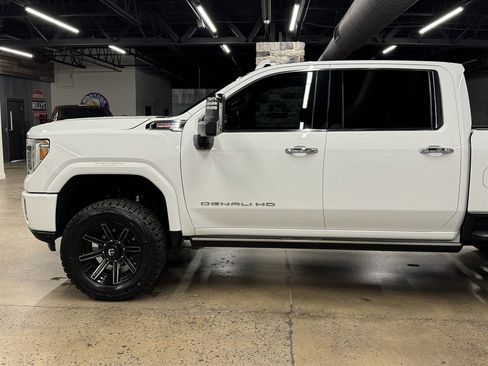 Used 2022 GMC Sierra 2500 Denali w/ Denali Ultimate Package AWD/4WD image 5