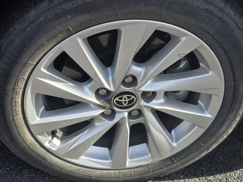 Used 2024 Toyota Camry LE FWD image 18