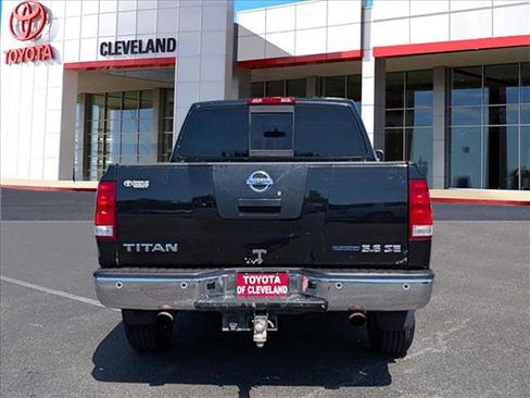 Used 2010 Nissan Titan SE w/ SE Value Truck Pkg RWD image 6