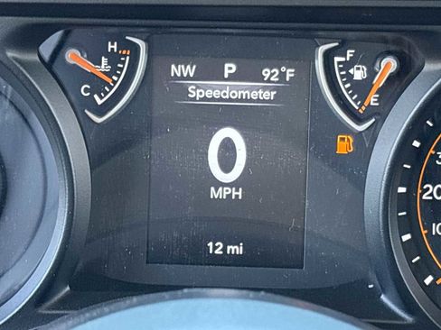 New 2025 Jeep Gladiator Sport image 22