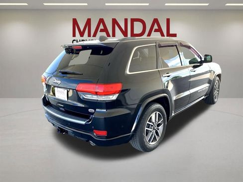 Used 2020 Jeep Grand Cherokee Overland AWD/4WD image 7