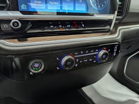 Used 2022 Chevrolet Silverado 1500 LT image 25