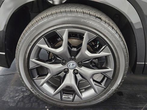 Certified 2026 Lexus TX 500h AWD image 10