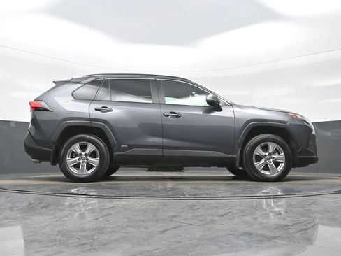 Used 2022 Toyota RAV4 XLE w/ Convenience Package image 35