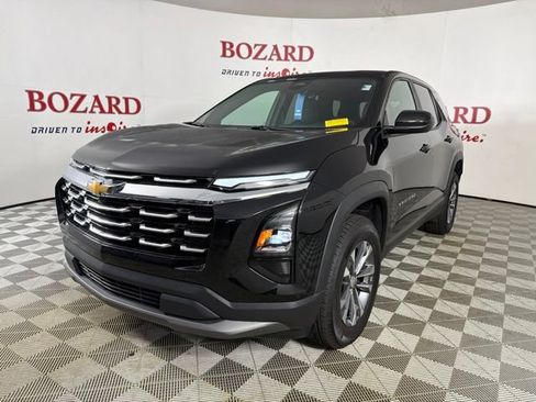 Used 2026 Chevrolet Equinox LT AWD/4WD image 4