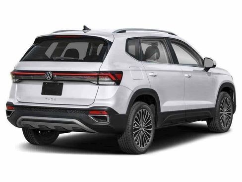 New 2026 Volkswagen Taos SE AWD/4WD image 2