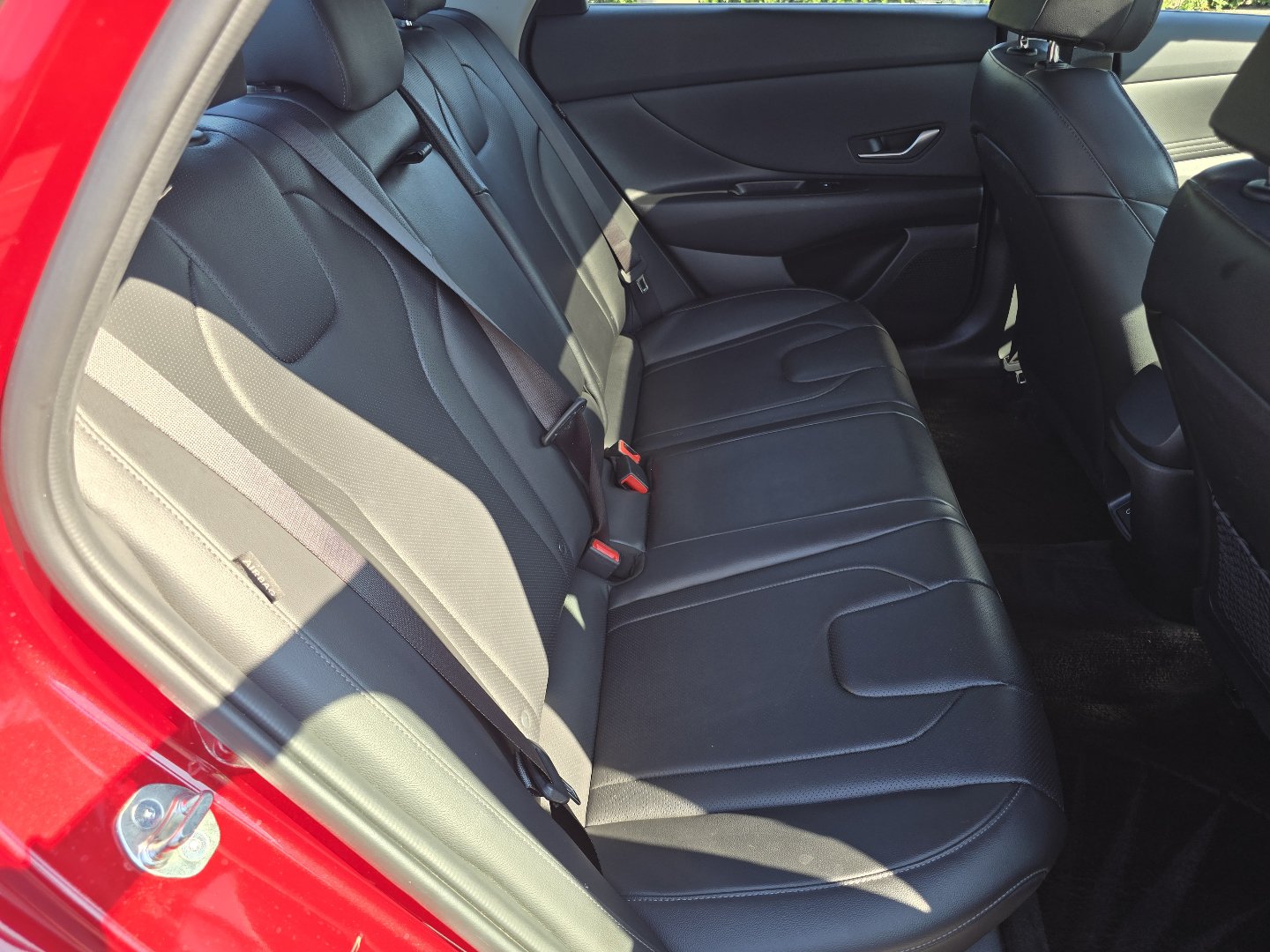 Used 2024 Hyundai Elantra Limited FWD image 28