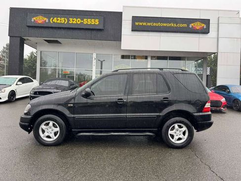 Used 2001 Mercedes-Benz ML 320 4MATIC image 3