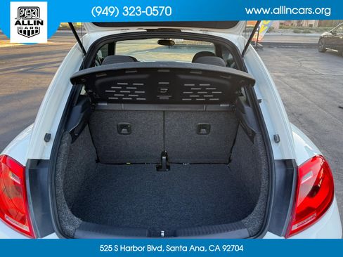 Used 2012 Volkswagen Beetle Turbo FWD image 16