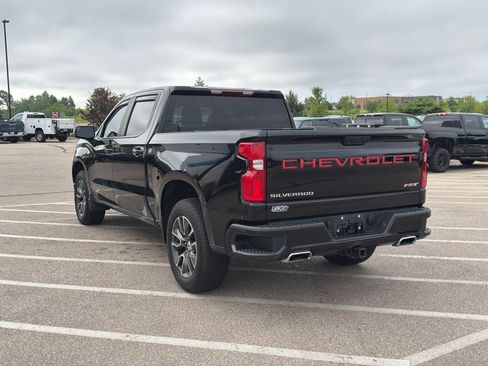 Used 2022 Chevrolet Silverado 1500 RST AWD/4WD image 3