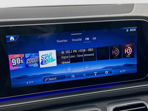 Used 2024 Mercedes-Benz GLS 580 4MATIC image 16