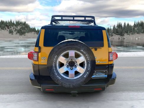 Used 2008 Toyota FJ Cruiser 4WD image 4