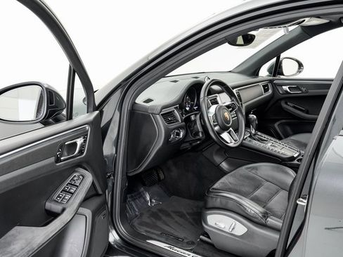 Used 2017 Porsche Macan GTS image 7