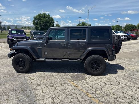 Used 2016 Jeep Wrangler Unlimited Sport AWD/4WD image 9