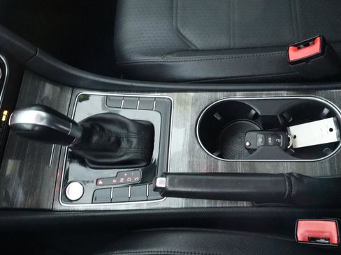 Used 2017 Volkswagen Passat 1.8T SE image 17