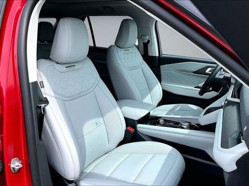 New 2026 Ford Explorer Platinum image 11